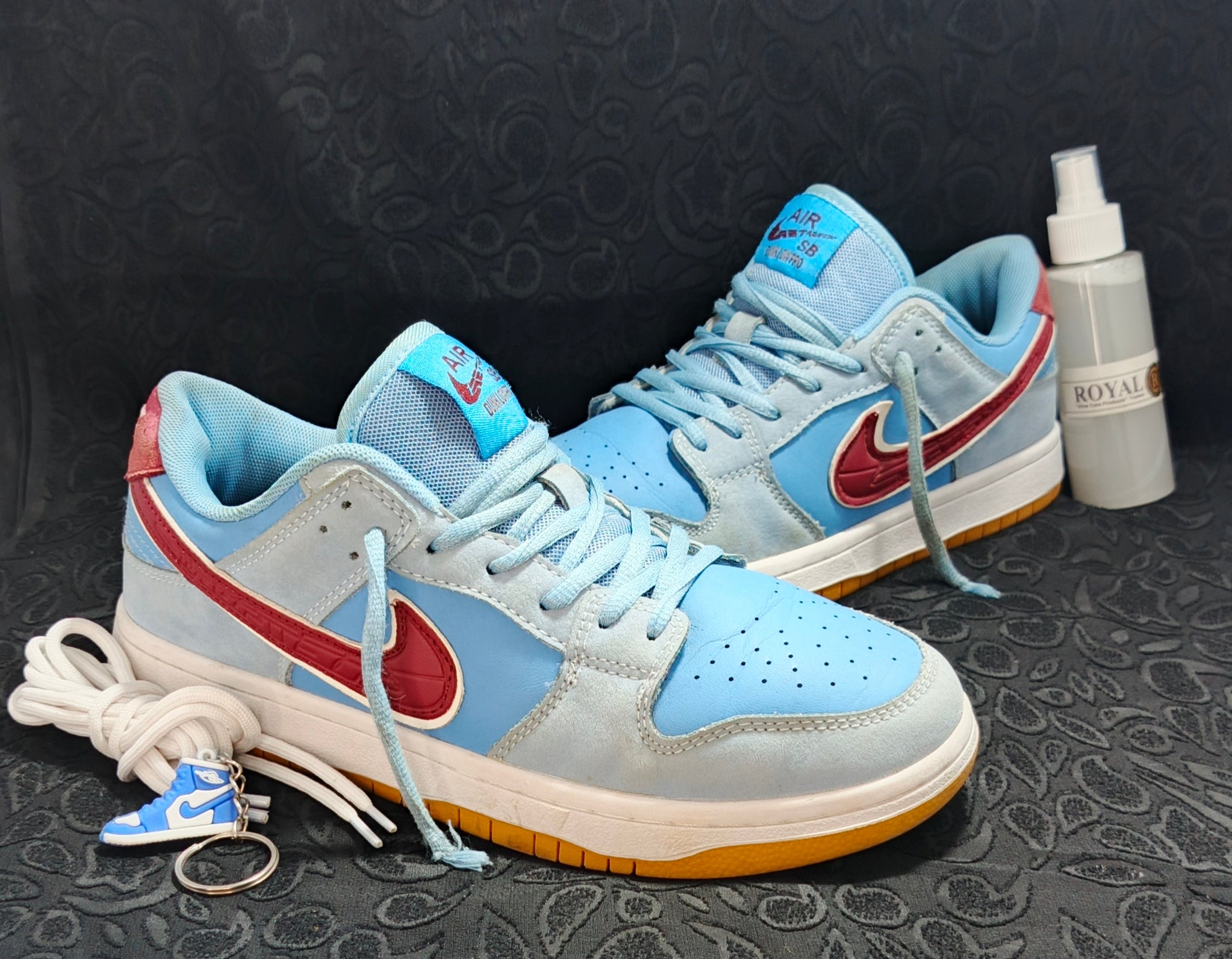 Nike SB Dunk Low "Phillies" (City Connect)