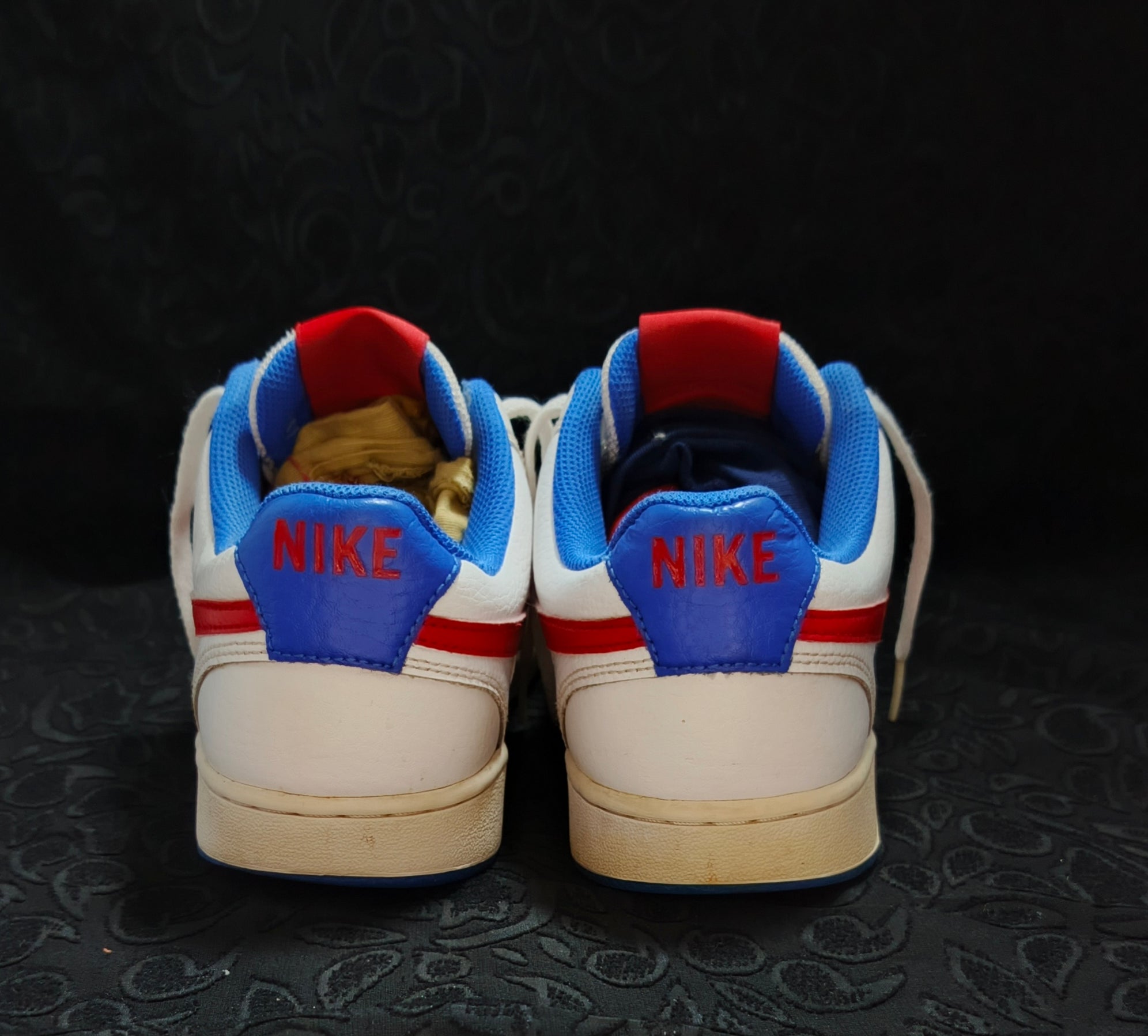 Nike Revolution 5 "White/Red"