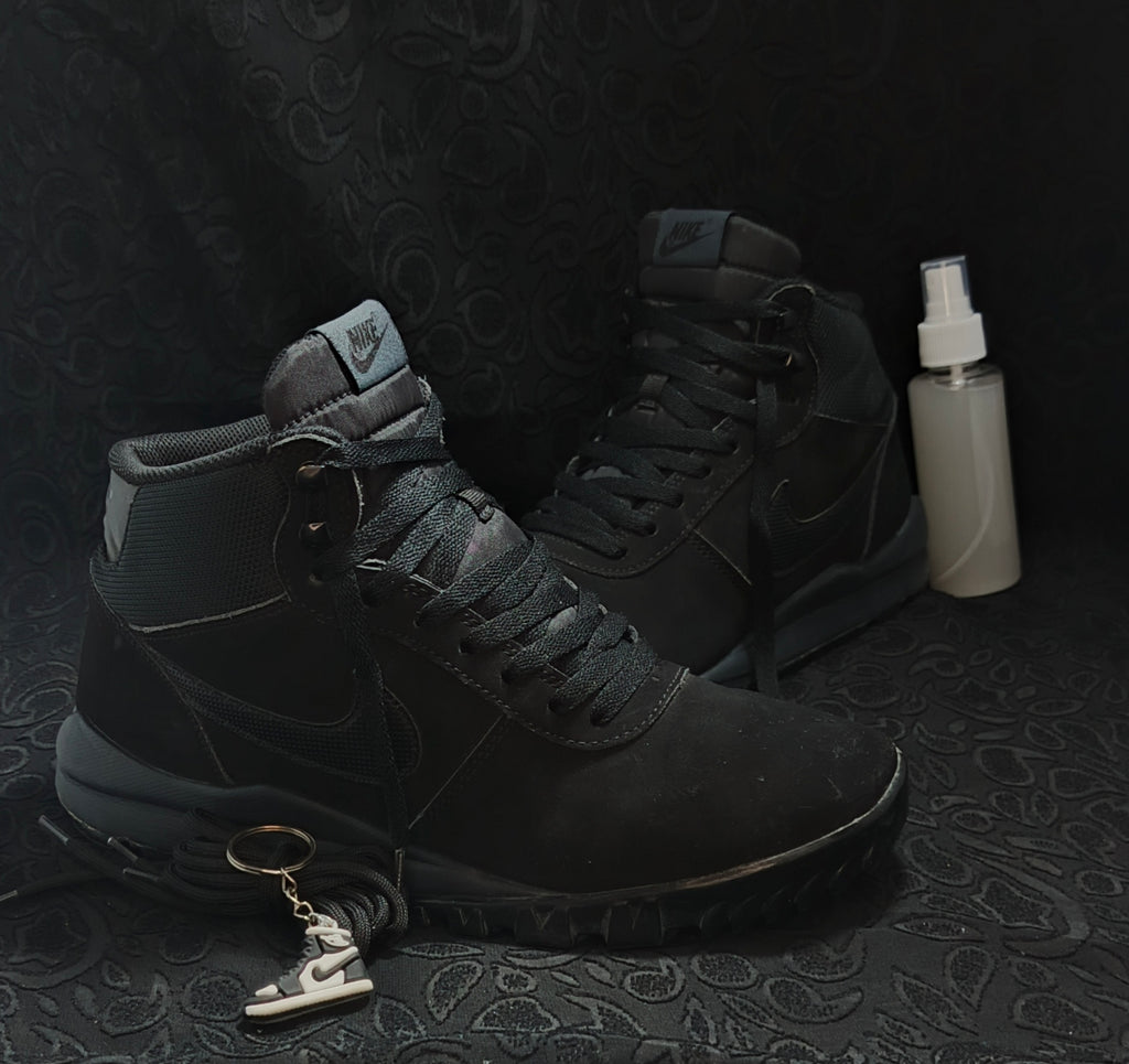 Nike Path Winter "Black"
