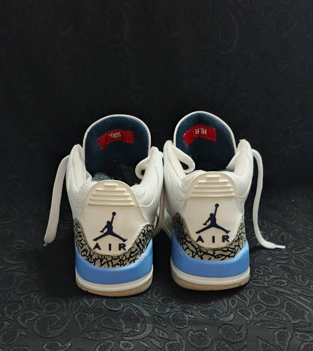 Air Jordan 3 Retro "UNC"