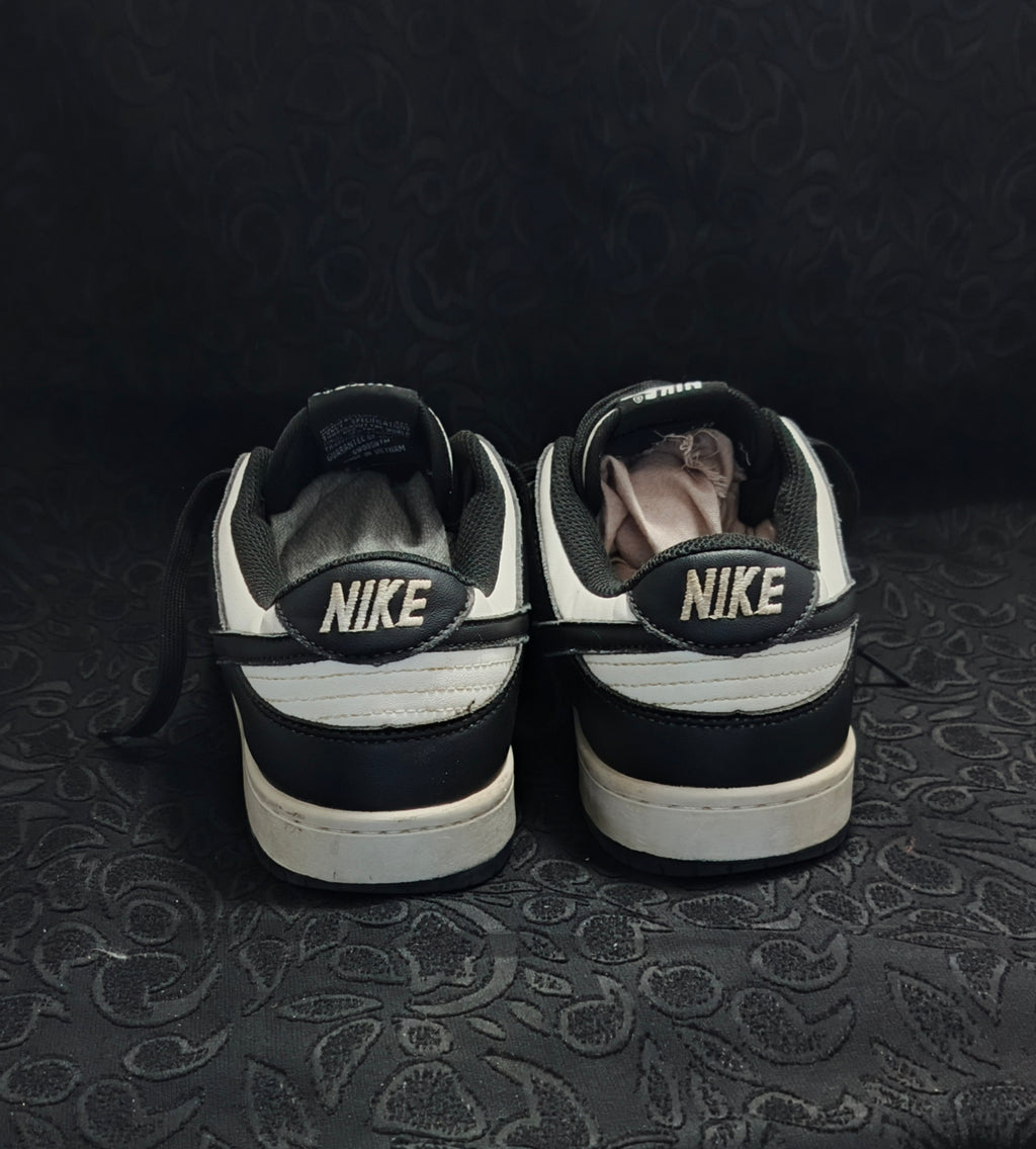 Nike Dunk Low "Black/White (Panda)"