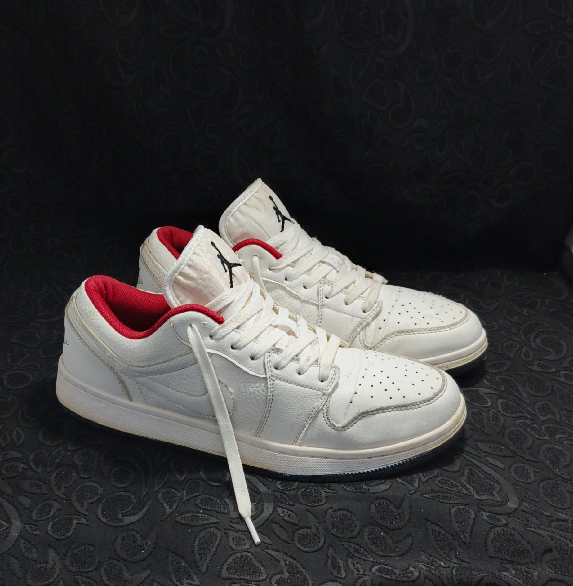 Air Jordan 1 Low “White/Red Accent”