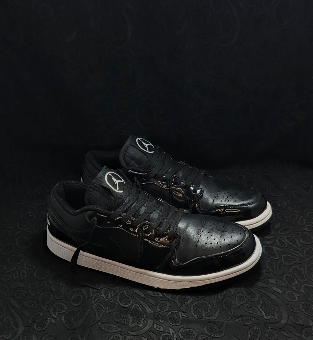 Air Jordan 1 Low “Triple Black/White Sole”