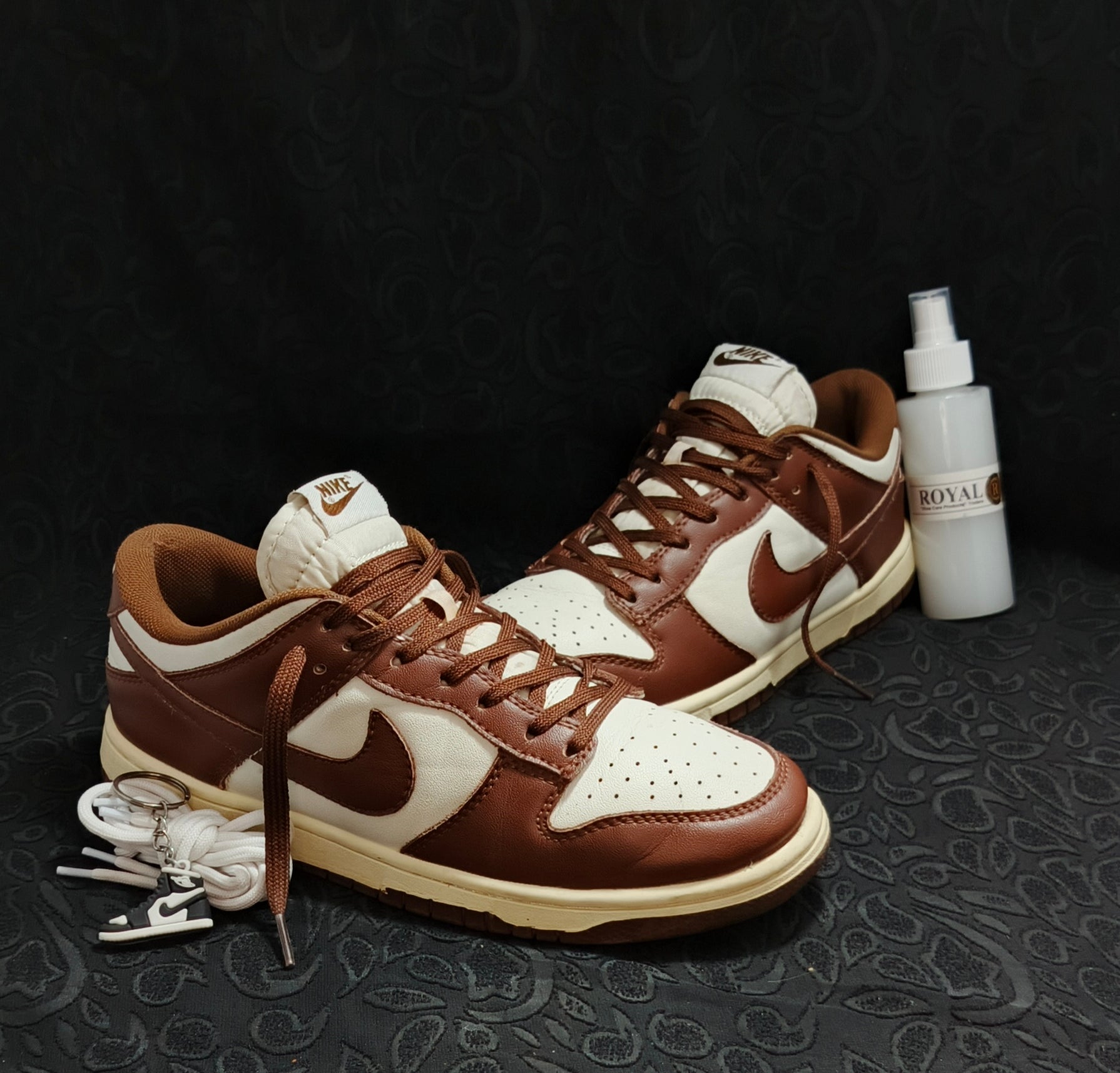 Nike sb dunk brown panda