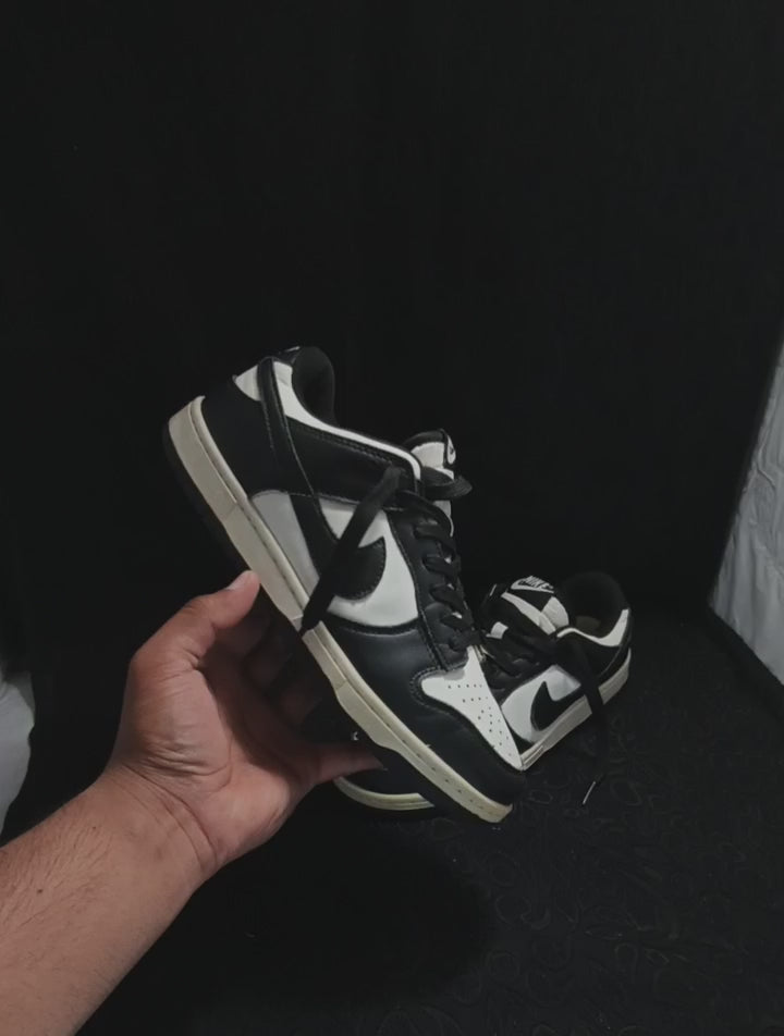 Nike Dunk Low "Black/White (Panda)"