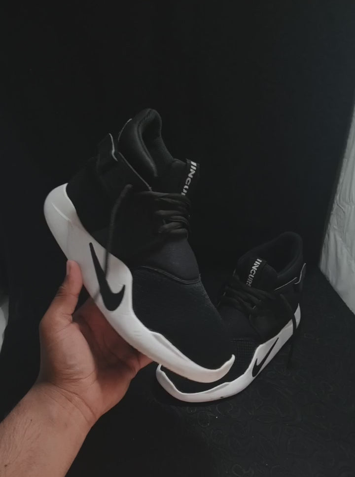 Nike Incursion Mid "Black/White"