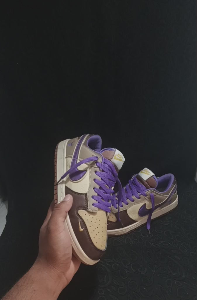 Nike Dunk Low "Brown / Purple" (CZ6501-101)