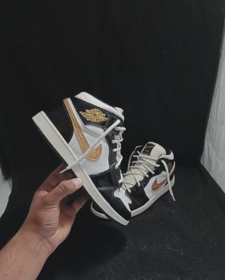 Nike Air Jordan 1 Mid “Black/White/Gold Patent”